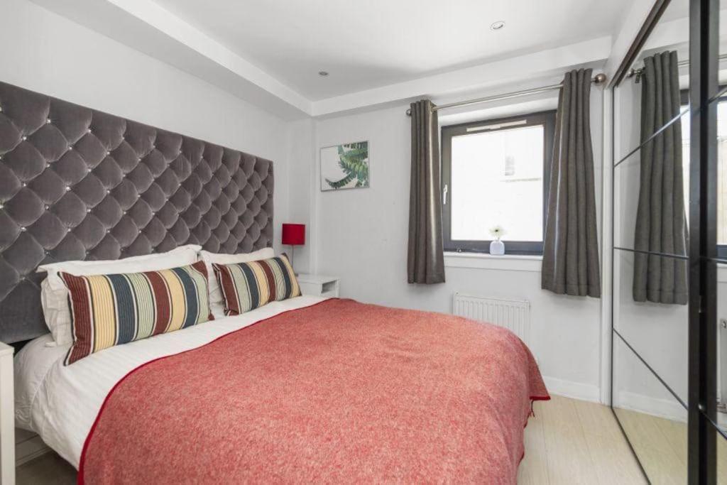 Apartamento Gorgeous Old Town Hideaway Edimburgo Exterior foto
