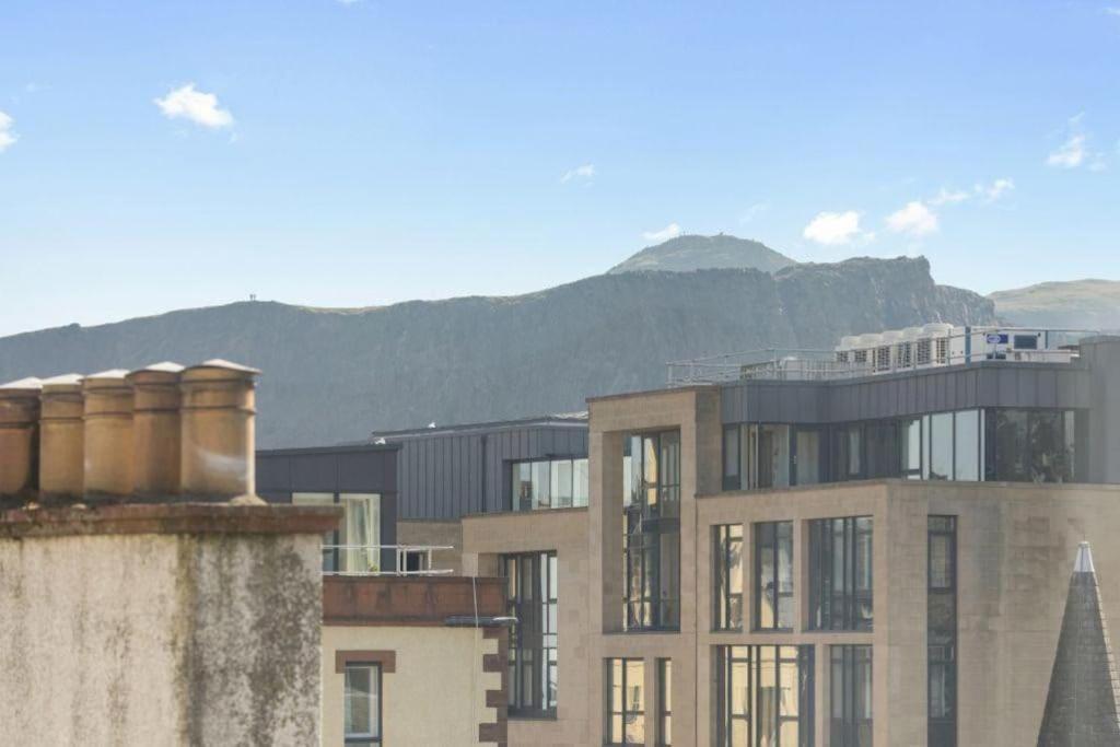 Apartamento Gorgeous Old Town Hideaway Edimburgo Exterior foto