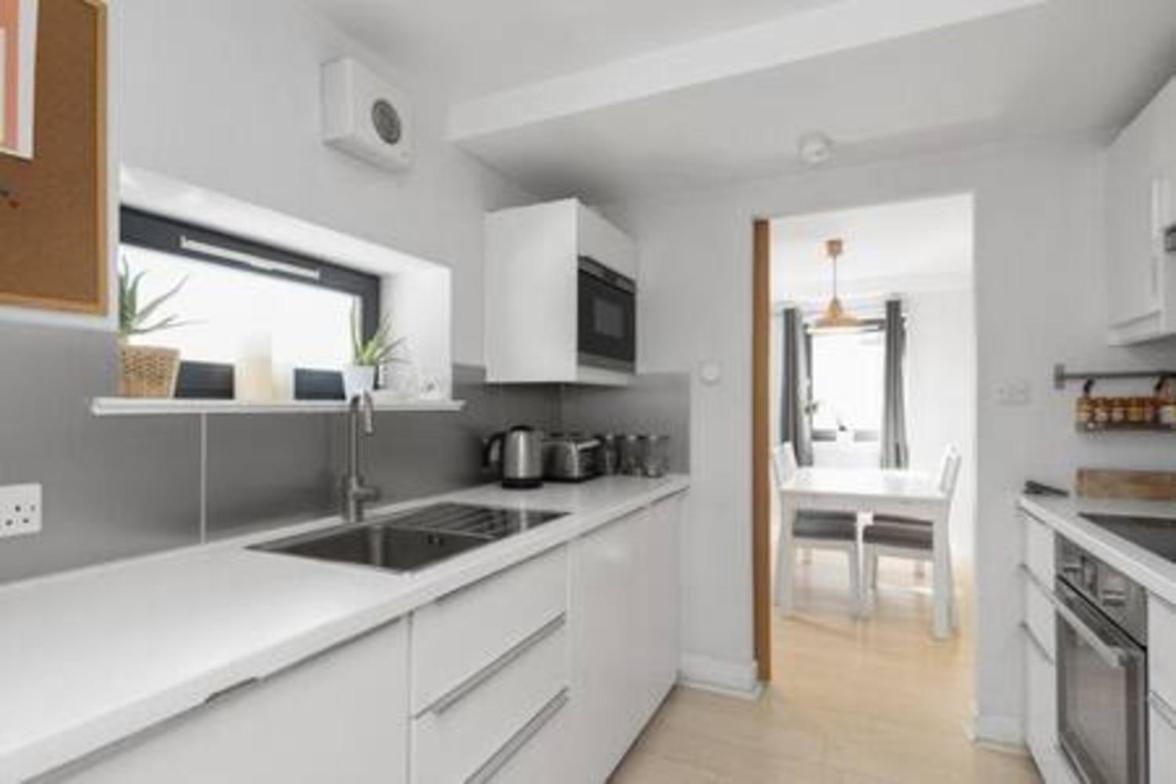 Apartamento Gorgeous Old Town Hideaway Edimburgo Exterior foto